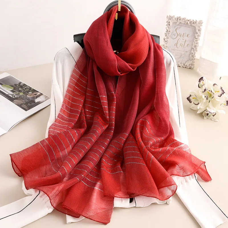 11767408935_2070773686