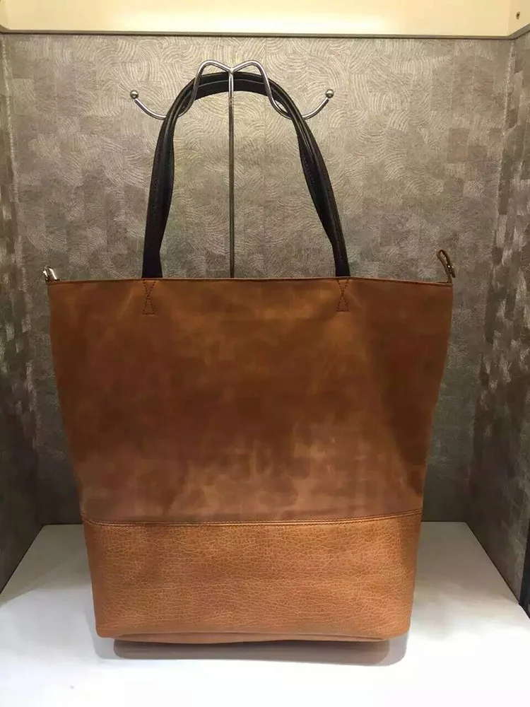 9374765906_2146959044