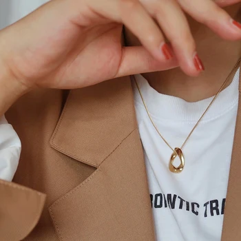 

GHIDBK Hot Sale 2020 Fashion Stainless Steel Jewelry Dainty Hollow Distort O Pendant Necklaces Statement Irregular Charm Chokers