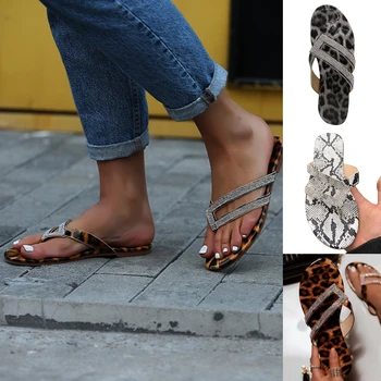 

2020 Women's Sandals Leopard Snake Print Summer Outside Slippers Ladies Cute Flat Buckle Slippers Women's Hot