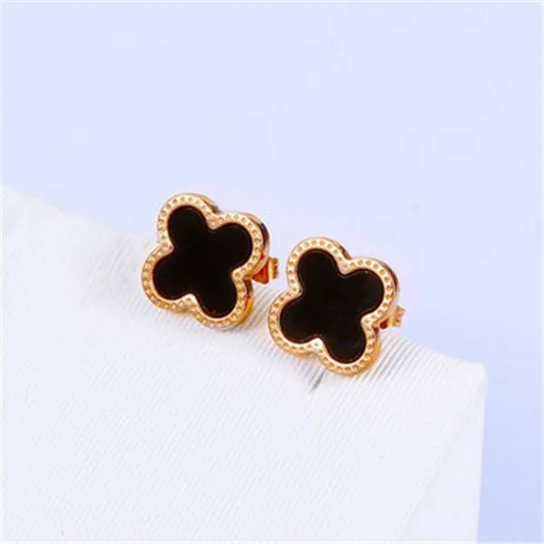 

Korean-style Lucky Ear Grass Nail Korean-style Girl'S Black And White with Pattern Plated 18K Rose Gold Hot Selling High Quality