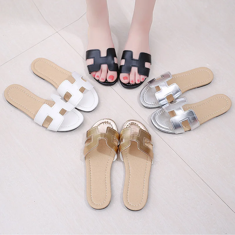 

European Leg Celebrity Inspired H Slippers 2019 Summer Flat Heel A- line Sandals Korean-style Beach Flat Slippers a Generation o