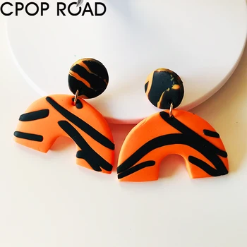 

Creative Color Geometric Polymeric Clay Earrings for Women Cute Leopard Handmade Clay Dangle Earrings Fashion Jewelry Girl Gift