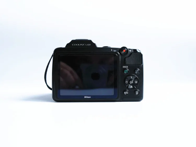 USED Nikon Coolpix L120 Digital Camera CCD 21x optical zoom Auto Focus, Image Stabilization