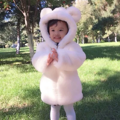 Белый Dollplus/Детское пальто из искусственного меха с капюшоном хлопковые куртки для детей, милое однотонное теплое пальто для маленьких девочек, зимняя праздничная одежда - Цвет: Белый