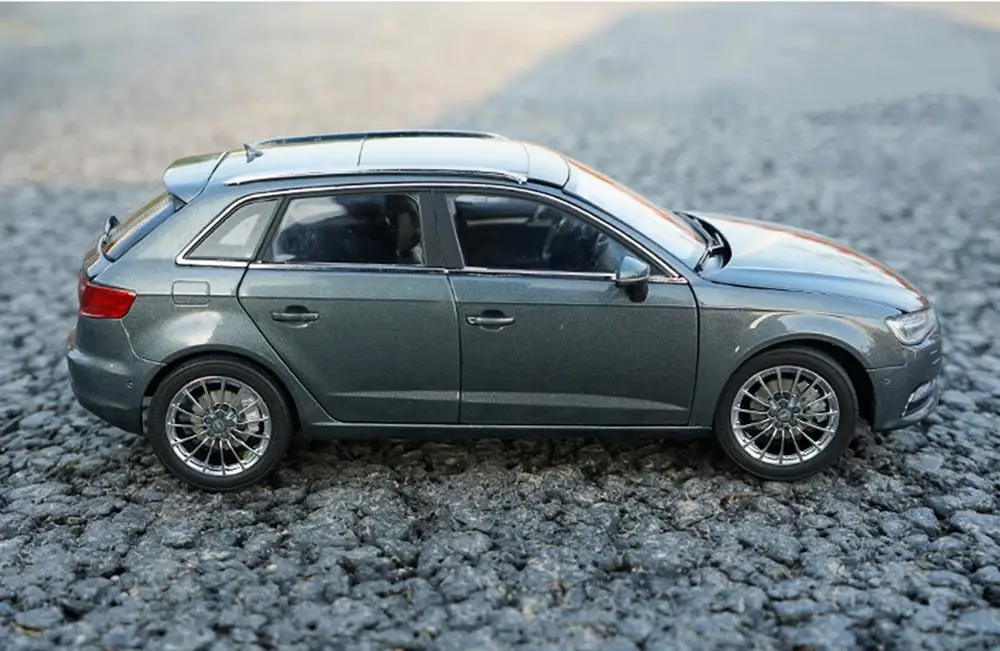 Оригинальный авторизованный подлинный сплав 1/18 масштаб Audi A3 Sportback серый литье