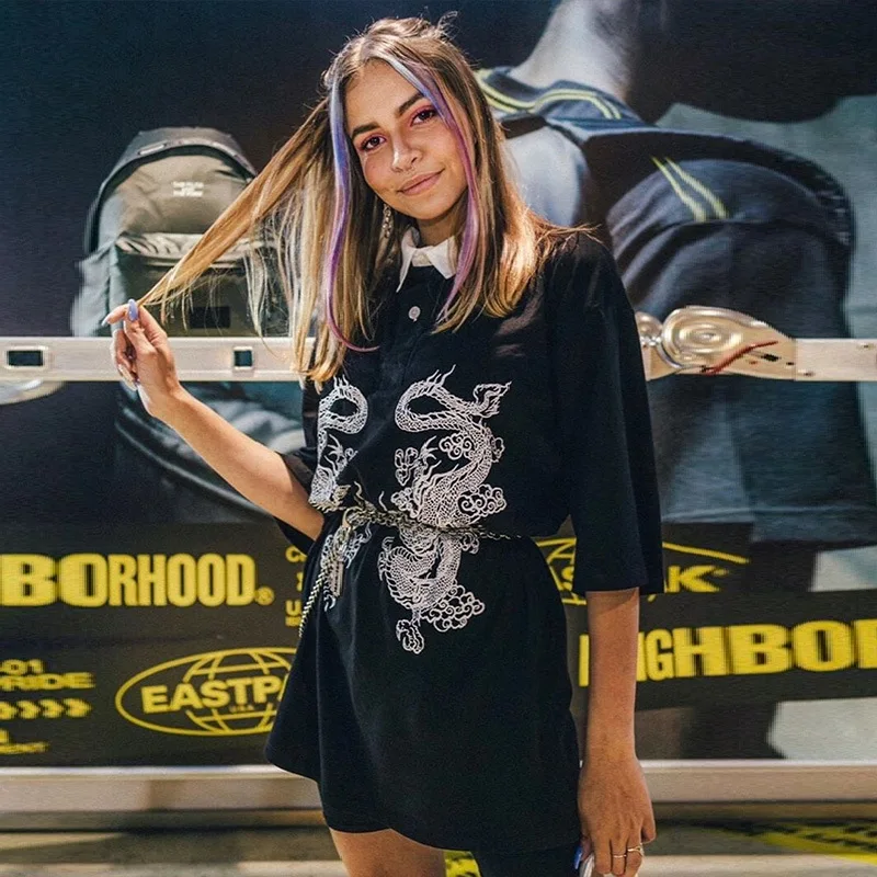 Женская футболка поло GOTH GIRL черная свободная с коротким рукавом вышивкой дракона