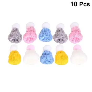 

10pcs Christmas Tree Hanging Decor Mini Knitted Cap Shape Hanging Pendant Wool Knitted Hat Ornaments Gifts Layout Props