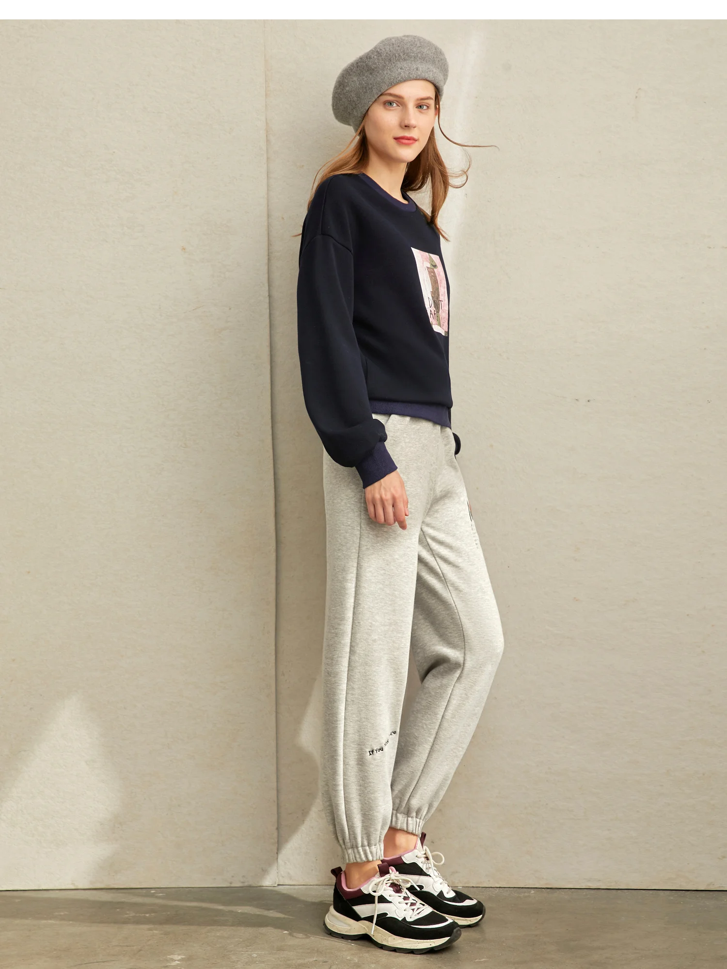 Amii minimalist fashion sports casual pants women's new tie letter embroidered suede pants in winter