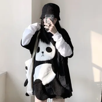 

2020 new loose Pullover women's spring thin color contrast three-dimensional cartoon panda fake two piece set