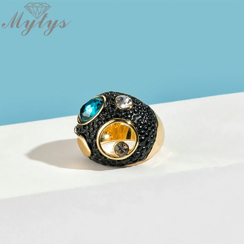 Mytys модное черное коктейльное кольцо для женщин, круглое большое массивное кольцо с синим кристаллом, античное ювелирное изделие, подарок матери R2160