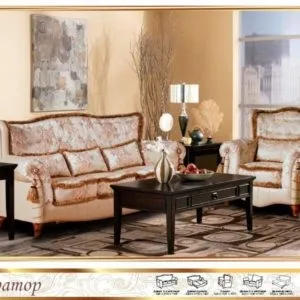 

"Emperor"-sofa + 1 armchair.
