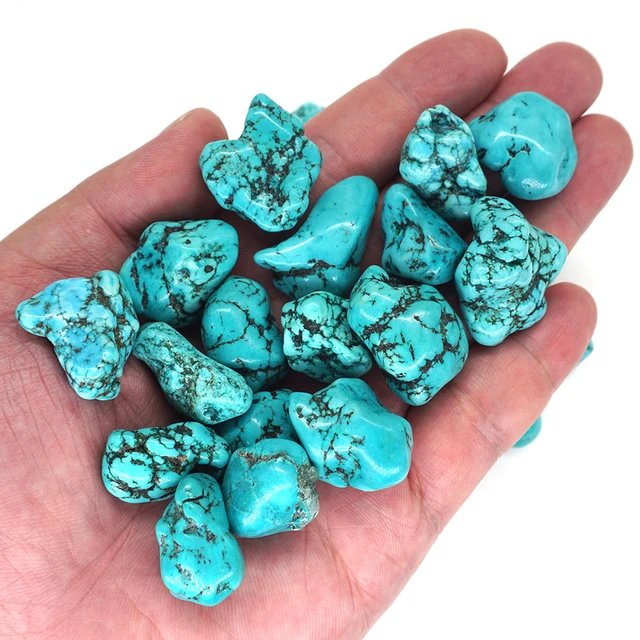 Természetes Fehér Howlite Türkiz Festett Zöld Tompított Szabálytalan Kő Gyógyító Kristály Drágakő - Image 6