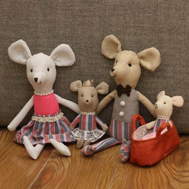 mouse family toys