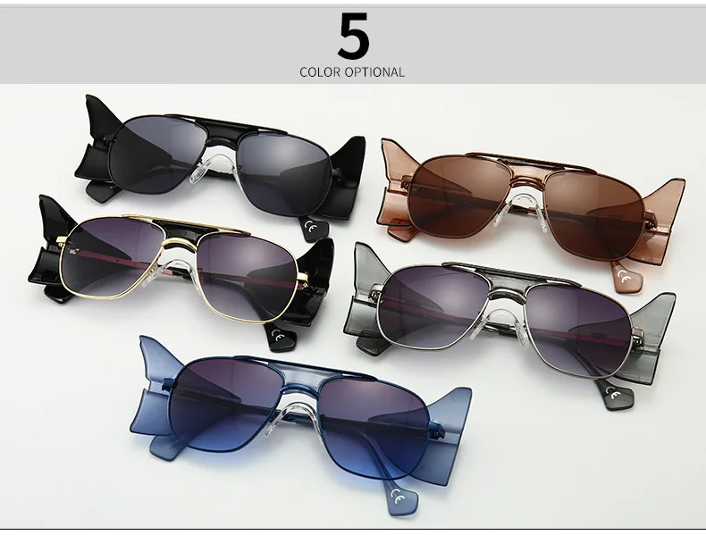 13063618221_1586726378