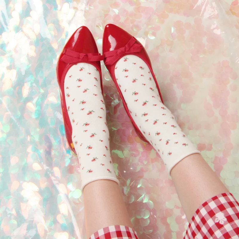 Японская Ограниченная серия сапог W под той же секцией японских стрейчевых носков с розами ins wind груды носков AE