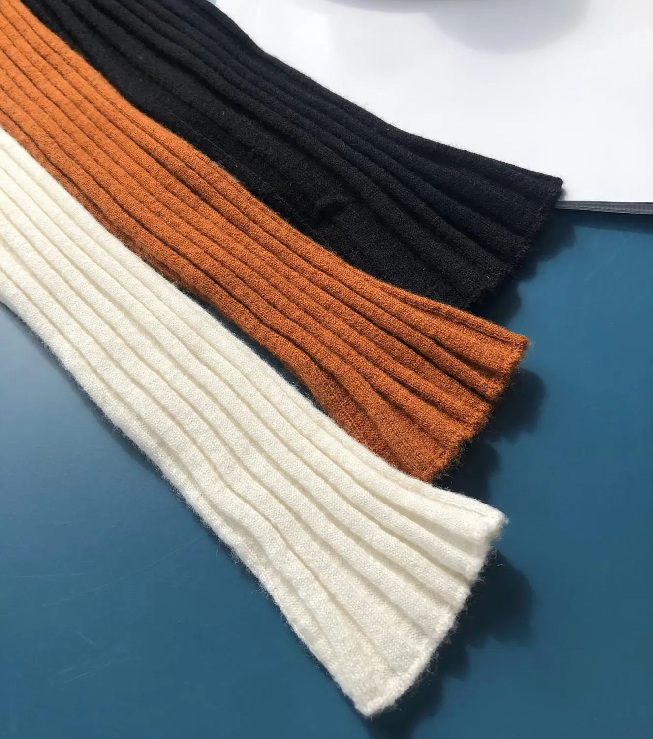 100% Wool Women's Knit Sweater Stripes Long Sleeve