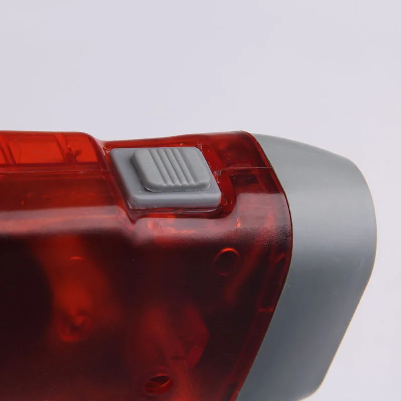 New-Arrival-3-LED-Dynamo-Wind-Up-Flashlight-Hand-pressing-Crank-NR-No-Battery-Torch-HR (4)