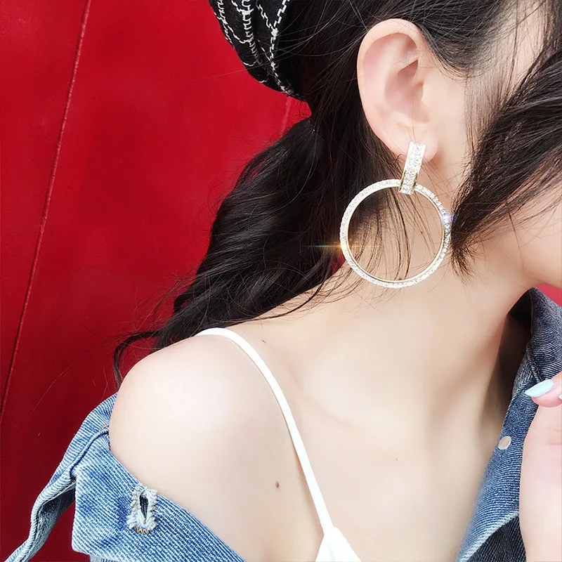 New-Zinc-Alloy-Classic-Round-Women-Dangle-Earrings-Fashion-Exaggerated-Korean-Atmospheric-Jewelry-Female-Simple-Earrings (1)