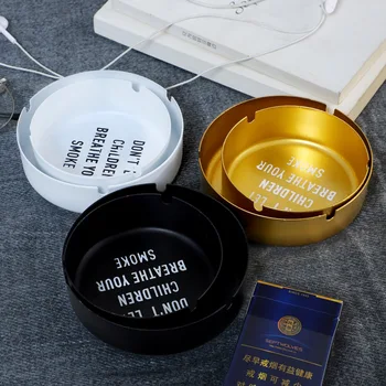 

Ins Nordic style iron ashtray living room bedroom office desktop decoration simple creative metal ashtray