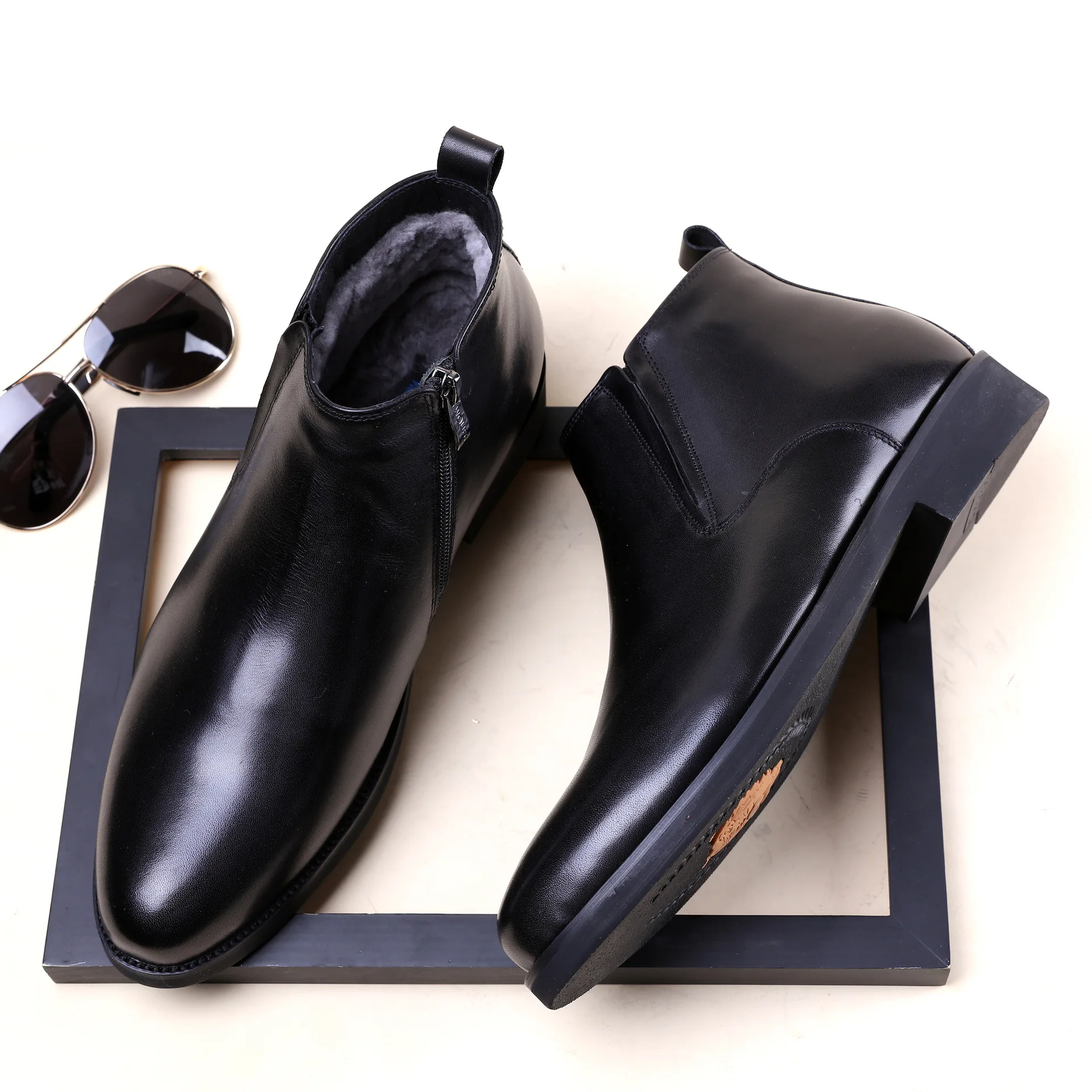 Autumn Winter Warm Genuine Leather Chelsea Ankle Boots Men Business Work Boots Mens Pointed Toe Zip Short Boots Size 38-44