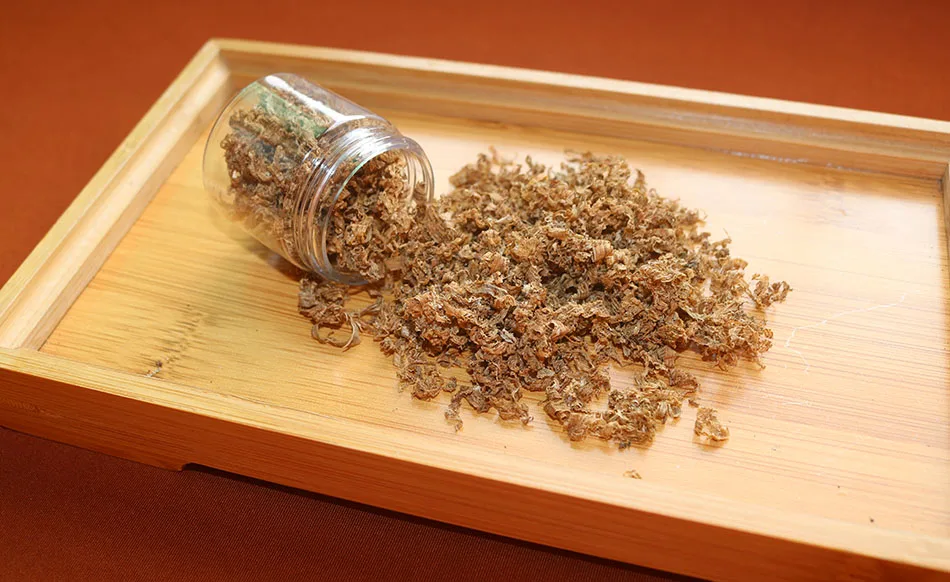 1g/bottle Chinese GuangDong Yellow Kynam Shavings cultivate full oil kinam oud wood chips kyara sachet Great scents strong smell