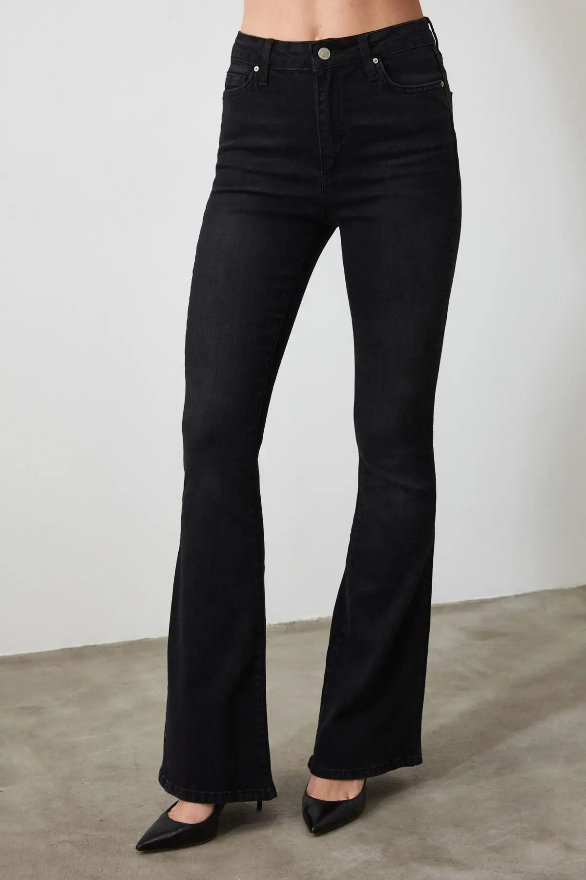 Trendyol High Waist Flare Jeans 