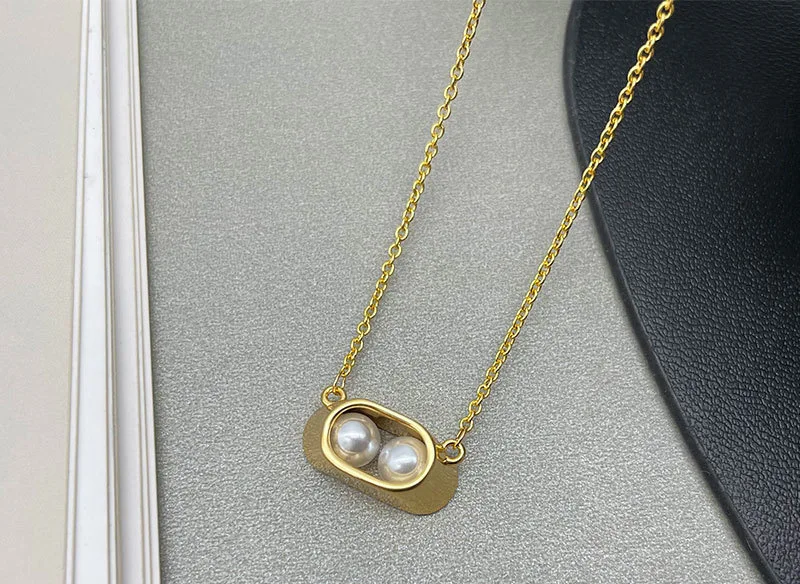 Pearl Necklace Female Han Edition Contracted Design Niche Web Celebrity Pendant Ins Hundreds of Fashion and Personality Metal