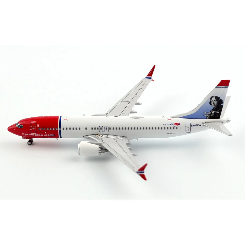 JC Wings 1:400 Norwegian Airlines Boeing B737-8MAX Diecast Aircraft Model LN-BKA 