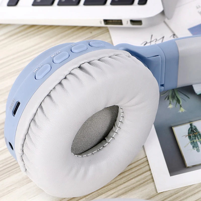 Children Cat Ear Wireless Bluetooth Headphones Foldable Stereo Sound Headset Kids Earphone For Boys Girls Lovely Gift Led Light