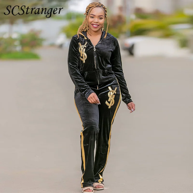 Trajes de verano para mujer, cárdigan de terciopelo bordado con cuello vuelto, conjuntos de dos piezas, moda Sexy, pantalones de talla grande, 2021