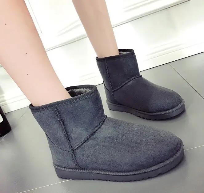 Зимние сапоги классические однотонные короткие сапоги