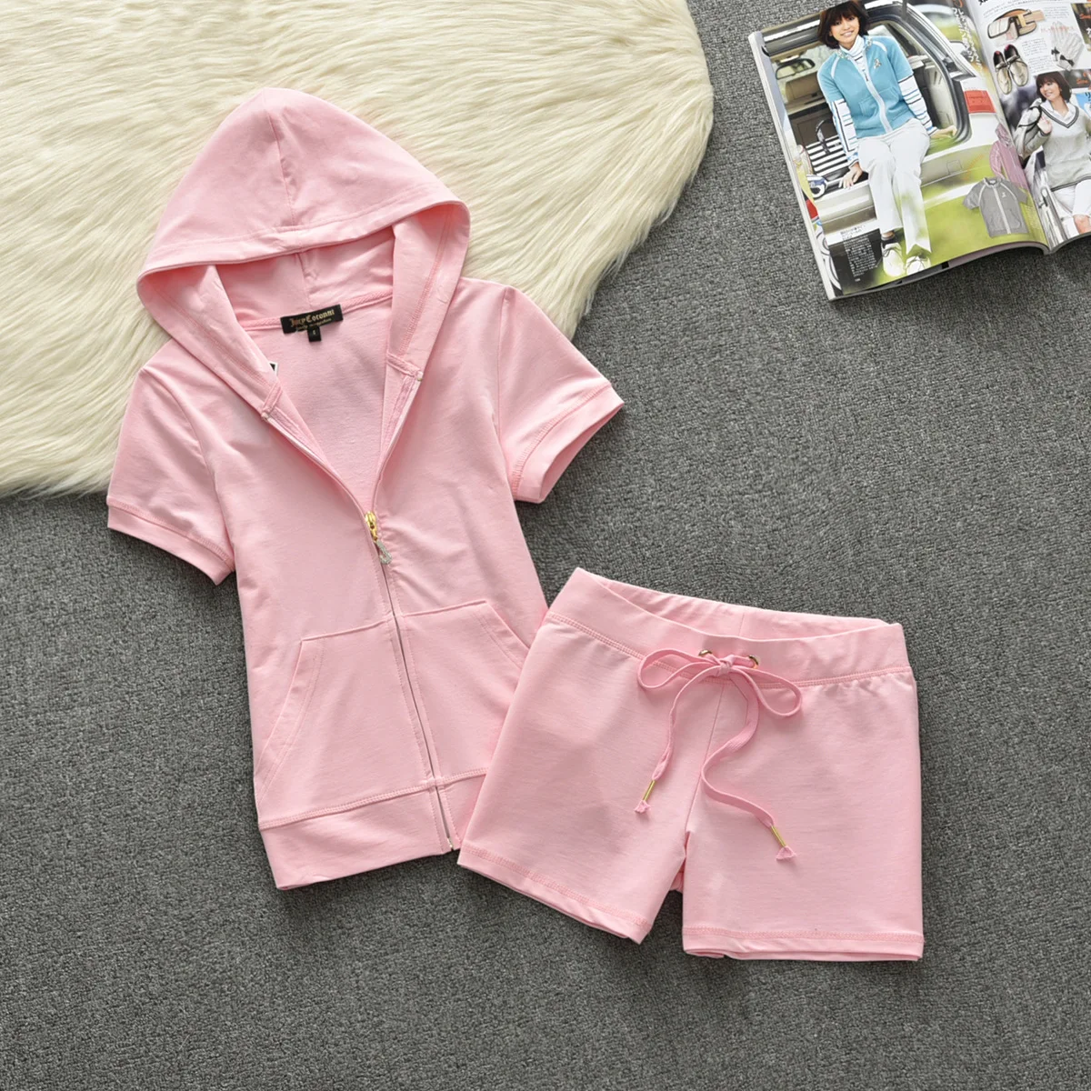 

Juicy Coconut Brand Summer Yoga Tennis Short Suits Fashion Slim Solid Velvet Casual Tracksuits Women Sportswear Suit