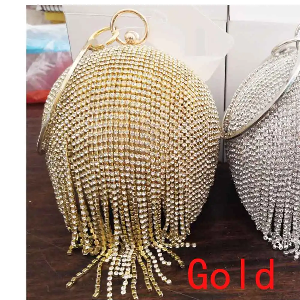 Дизайнерская женская сумка на ремешке с золотыми шариками, с серебряными бусинами и жемчугом, мини сумка на цепочке, Дамская Свадебная вечерняя сумочка, клатч - Цвет: Бежевый