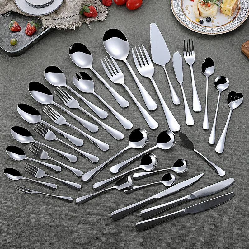 Western Cutlery Set Stainless Steel Tableware Spoon Fork Knife Dinnerware Set Kitchen Dinner Set Tableware Luxury Home Flatware