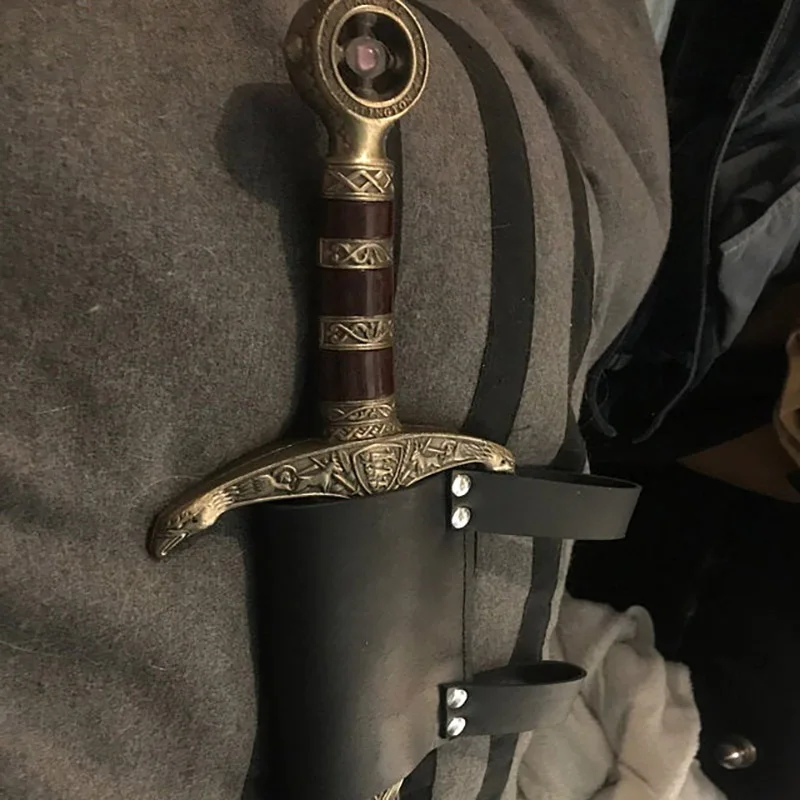 https://ae01.alicdn.com/kf/H61f0f5dd1d5949dca29c503f1ea2eacaF/Gothic-Dark-Assassin-Back-Dagger-Sheath-Scabbard-Medieval-Saxons-Seax-Celtic-Athame-Leather-Holder-Poniard-Short.jpg