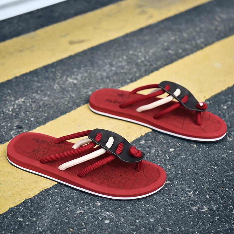 

New Cool Flat Sandals for Men New Stylish Men Slides Flip Flops Flats Fashion Beach Slippers Men Summer Light Home Slippers Men