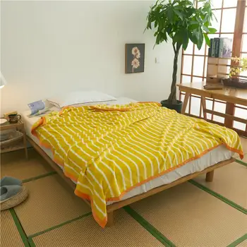 

Thicken bedspread blanket 200x230cm High Density Super Soft Flannel Blanket to on for the sofa/Bed/Car Portable Plaids