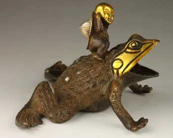 

Elaborate Chinese Decorated Old Handwork Frog Brass Buddha Statue