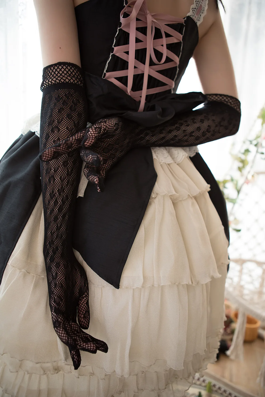 

Dress sleeves retro gothic dress lace gloves sun protection etiquette mesh gloves
