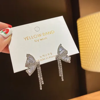 

925 Silver South Korea Full of Crystals Wing Butterfly Tassel Earring Trend of Fashion Earrings Elegant Versatile Ear Stud Whole