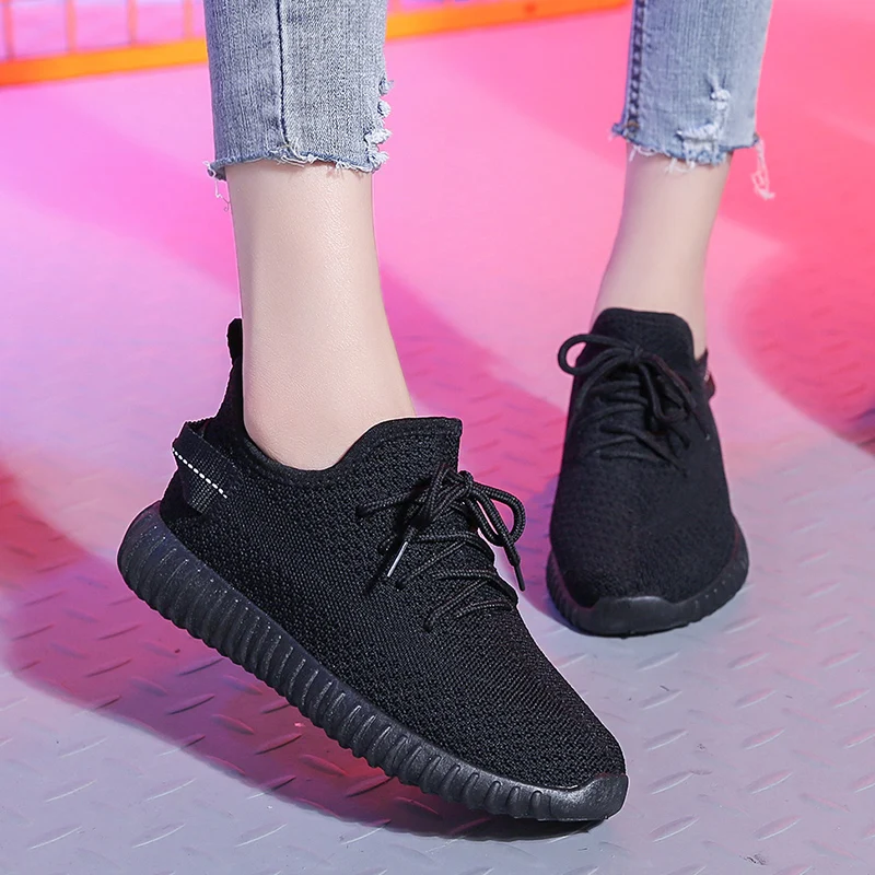 Женская прогулочная обувь Kanye 350 кроссовки для спорта на открытом воздухе Роскошные Дизайнерские кроссовки для девушек