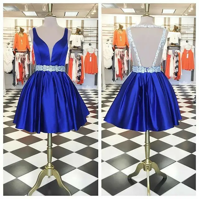 Sexy A-Line Short Beaded Royal Blue Homecoming Dresses with Pockets V-Neck Knee Length Graduation Dresses for Juniors
