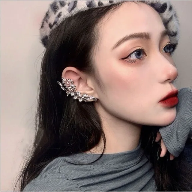 Korean Fashion Simple Butterfly Tassel Earrings For Girls Women Piercing Long Earrings 2021 Trend Hanging Metal Ear Cuff Jewelry Stud left one