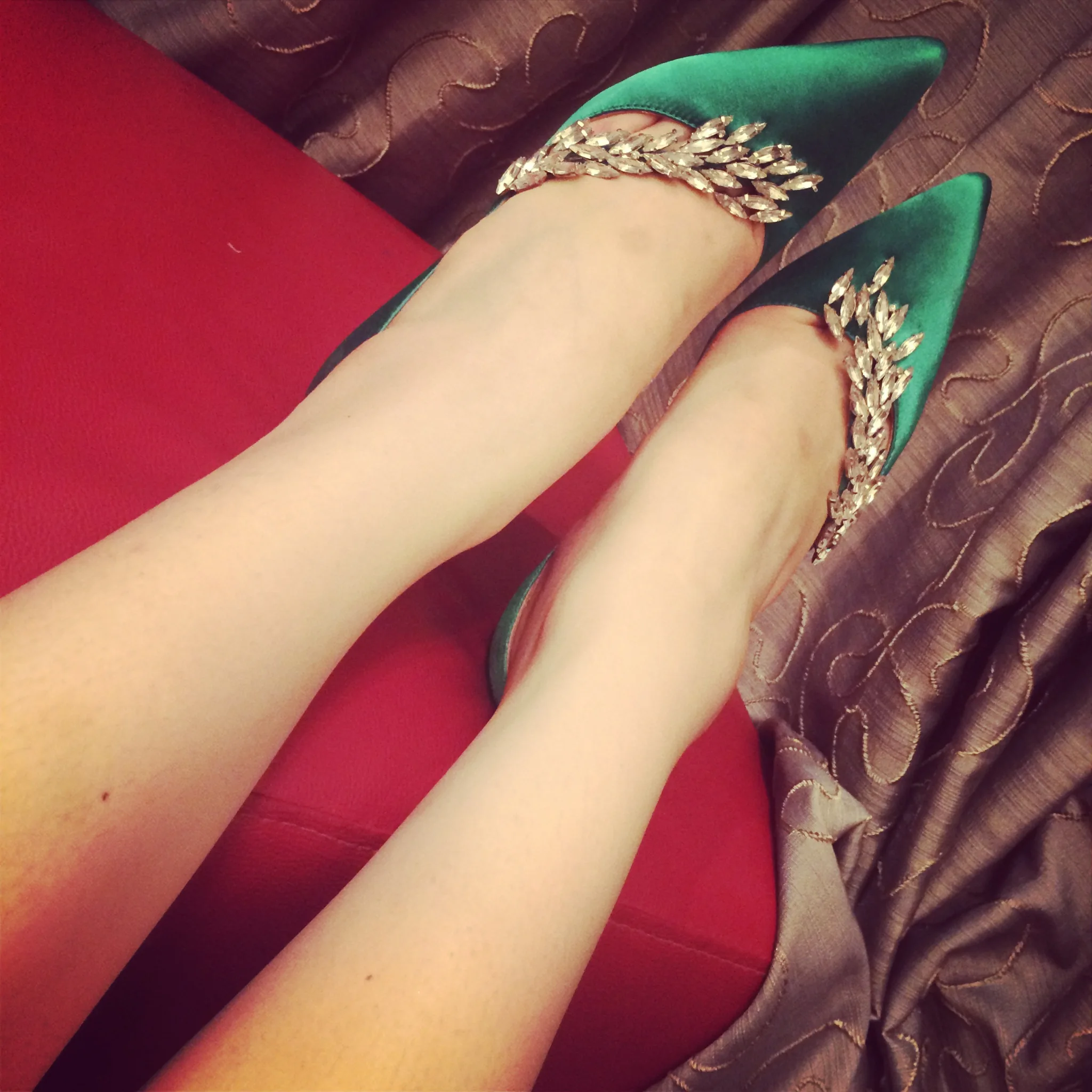 Новинка года; модные свадебные туфли с пшеничными ушками; туфли на высоком каблуке-шпильке с острым носком; женские красные свадебные вечерние туфли для невесты - Цвет: Emerald 10cm