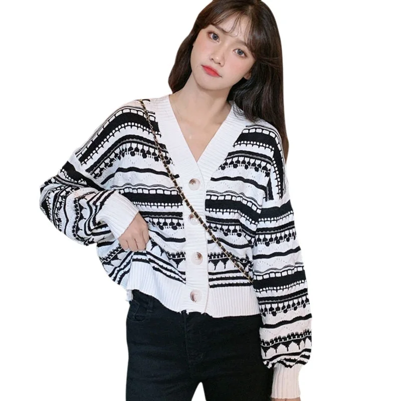 

Korean Fashion V-Neck Stripe Casual Short Knit Long Sleeve Cardigan Jacket For Ladies Knit Cardigan Black Average Size