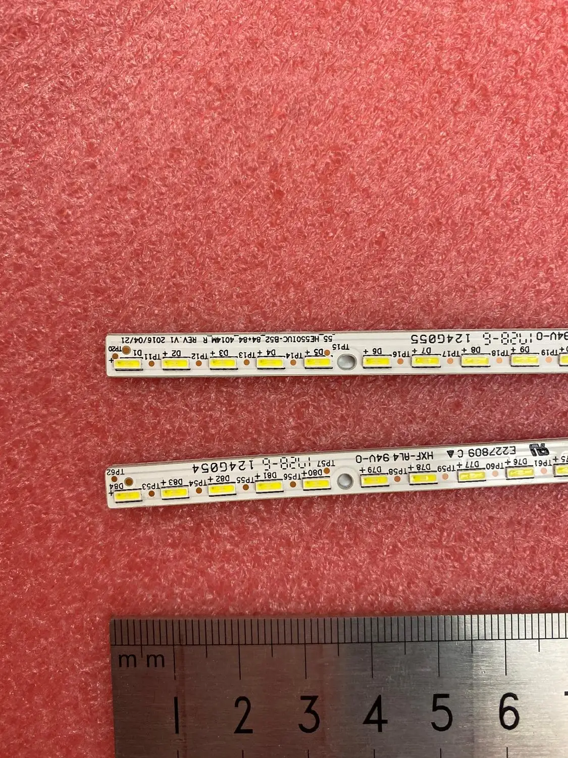 Luz de Fundo para Led55m5600uc Hisense_55_he550iuc_b52_84 + 84_4014m Novo 598 Milímetros Tira Conduzida Lt-1163576-b E227809 124g055 Kit 2 Pcs 84led - Image 3