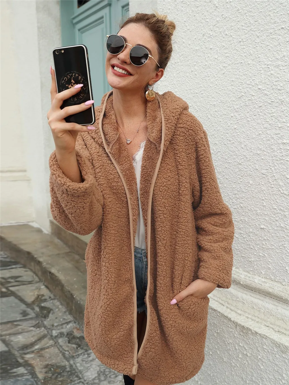 12429073304_741428826
