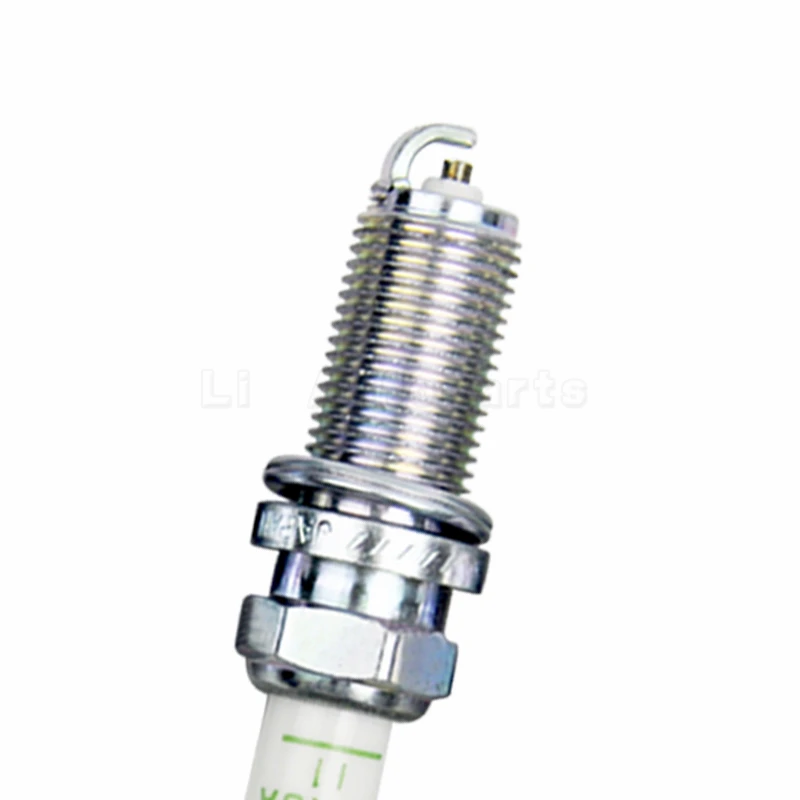 4x22401-8H516 Свеча зажигания подходит для Yamaha F115 F225 F250 F300 Nissan Almera primera