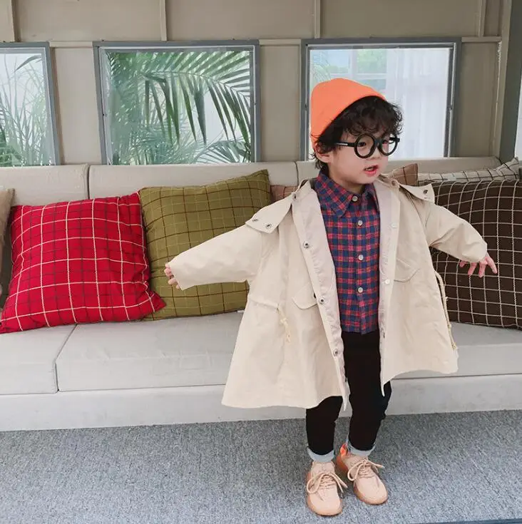 Новинка года,, пальто с капюшоном для мальчиков и девочек Осенняя модная детская куртка с длинными рукавами на возраст от 1 до 6 лет, HW948 - Цвет: Бежевый